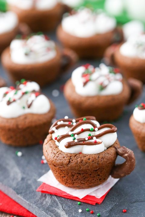 Hot-Chocolate-Holiday-Cookie-Cups