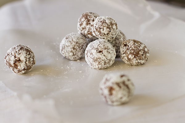 rum-ball-Christmas-cookies