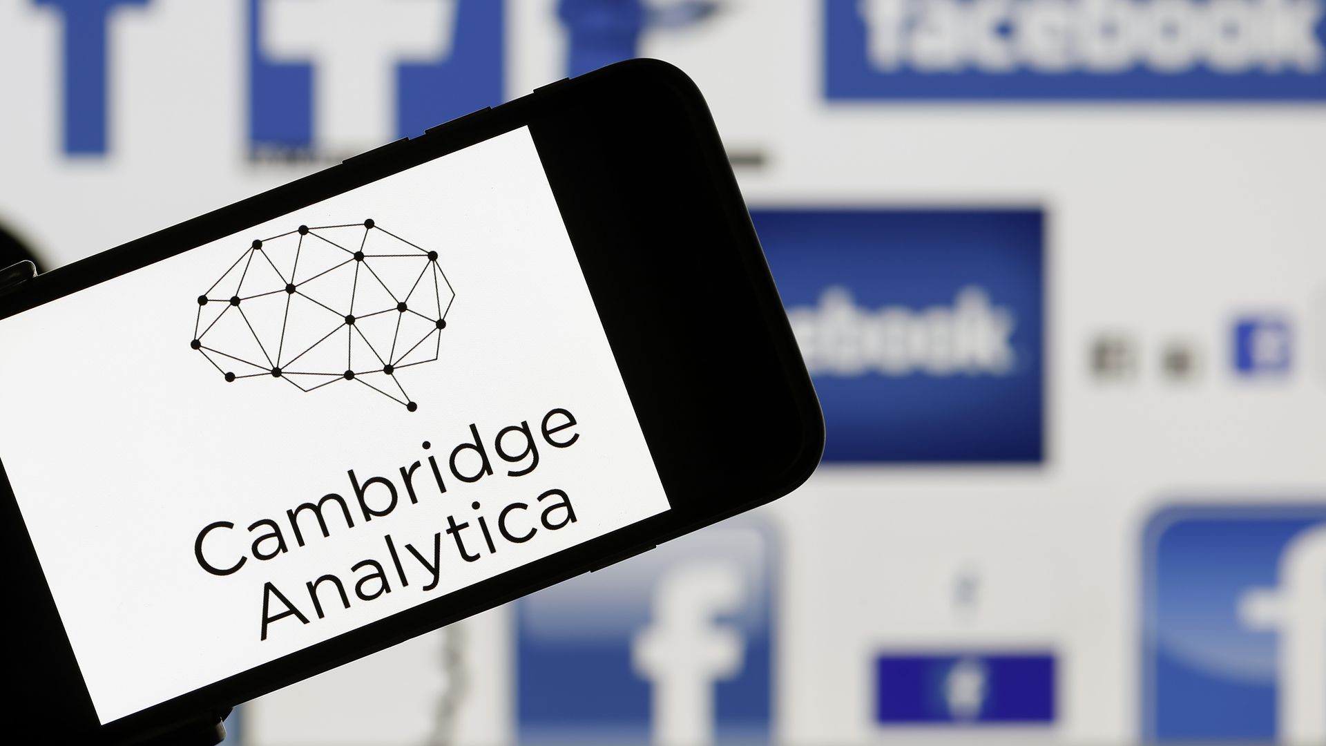 Cambridge-Analytica